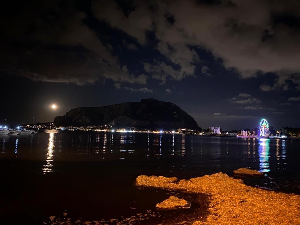 The White Sail - Mondello Apartment With Terrace - Casa Di Vincenzo E Andrea Exterior foto